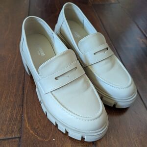 Cream Loafers for Men